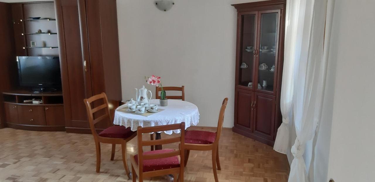 Apartman Bogdan Jelsa  Exterior photo